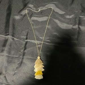 Women’s necklace